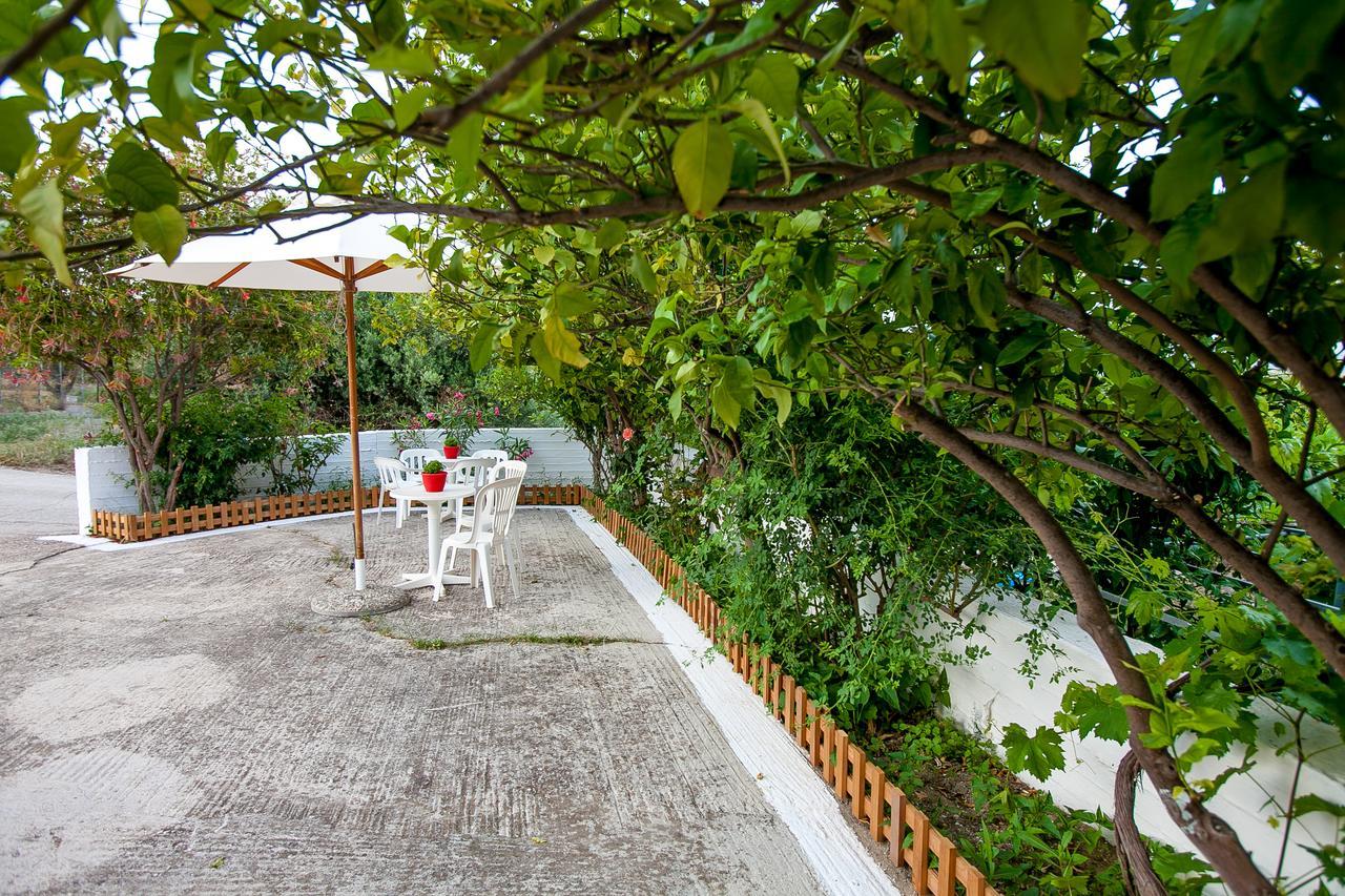 Orelia Pension Tolo Bagian luar foto